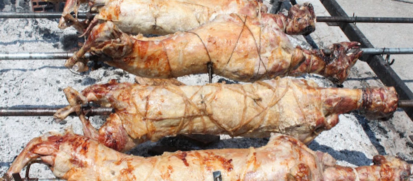 Ποια καραντίνα και ποια μέτρα; Νέα γλέντια με αρνιά και χορούς από τους Ρομά